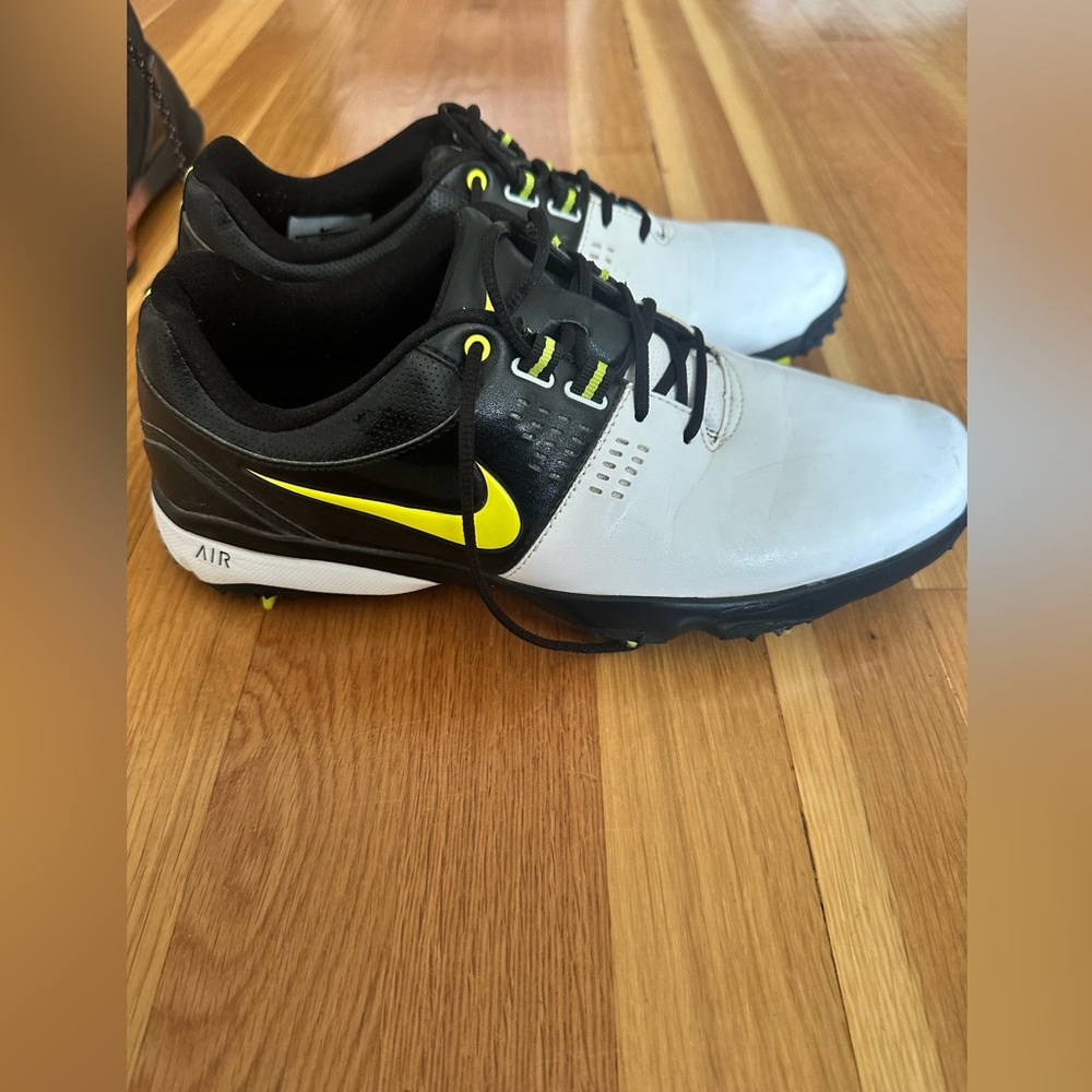 Men's Nike Air Rival III 3 White/Black/Green Golf Shoes